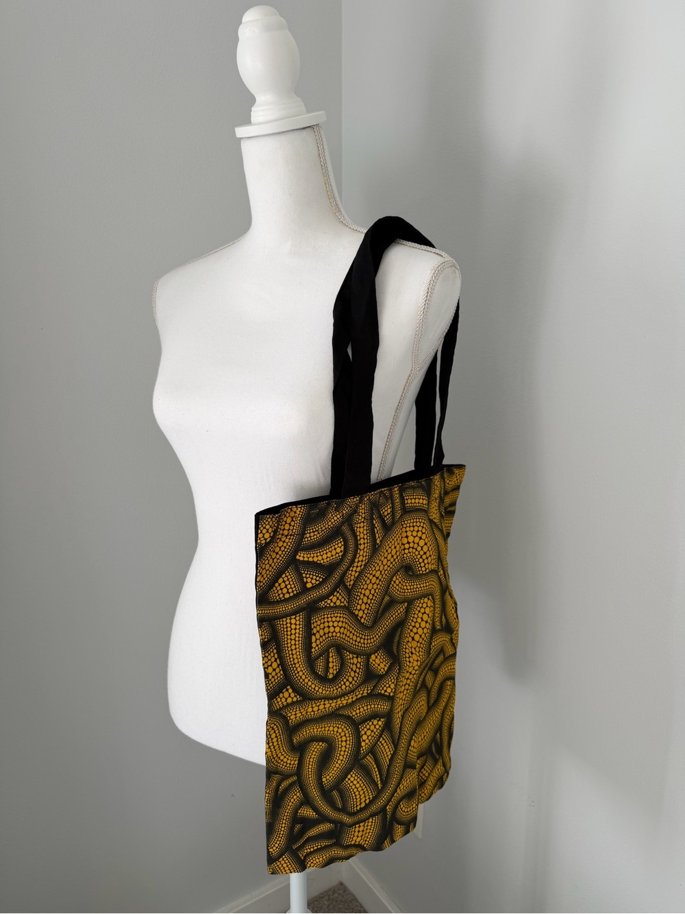 Yayoi Kusama M+ Museum Pumpkin Pattern Tote Bag Rare Find - Picture 2 of 7